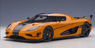 79023 Koenigsegg Agera RS (Cone Orange / Carbon with Black accents)  1:18